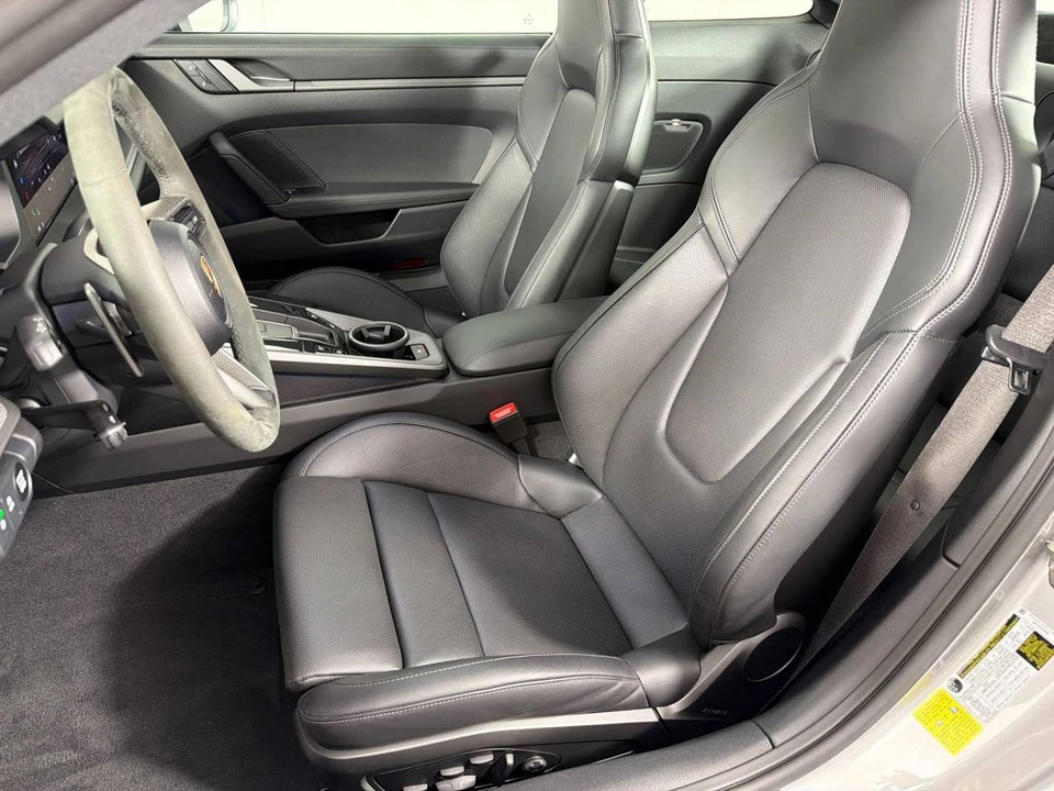 2025 Porsche 992 Carrera S - Image 5 of 5