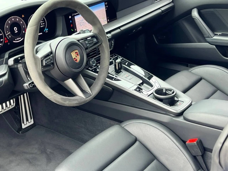 2025 Porsche 992 Carrera S - Image 4 of 5