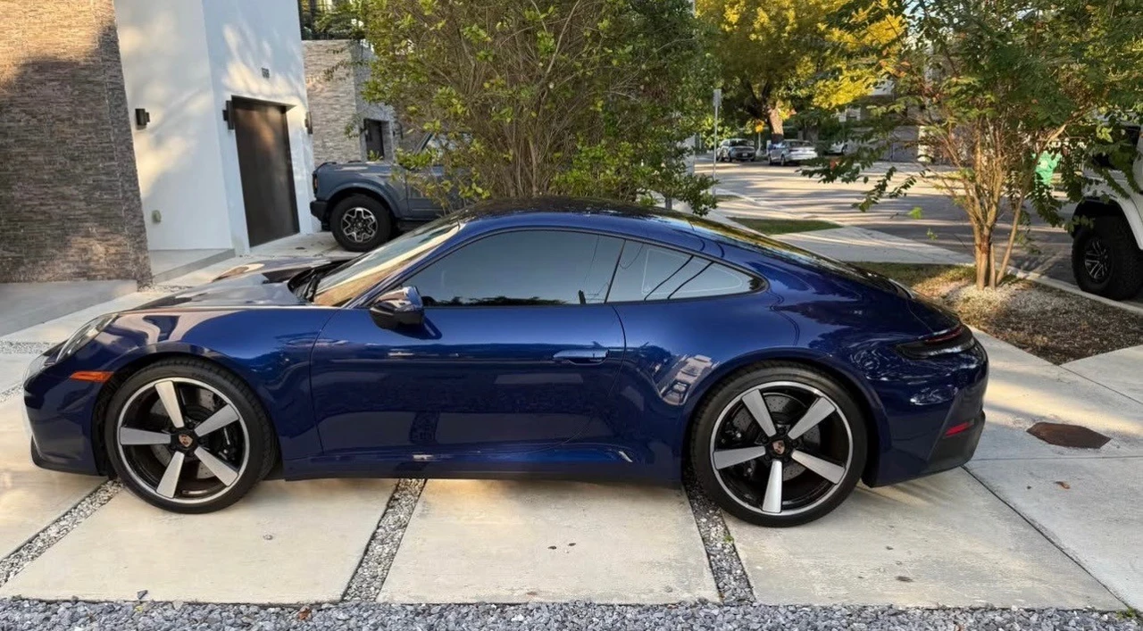 2025 Porsche 992 Carrera S - Image 5 of 6