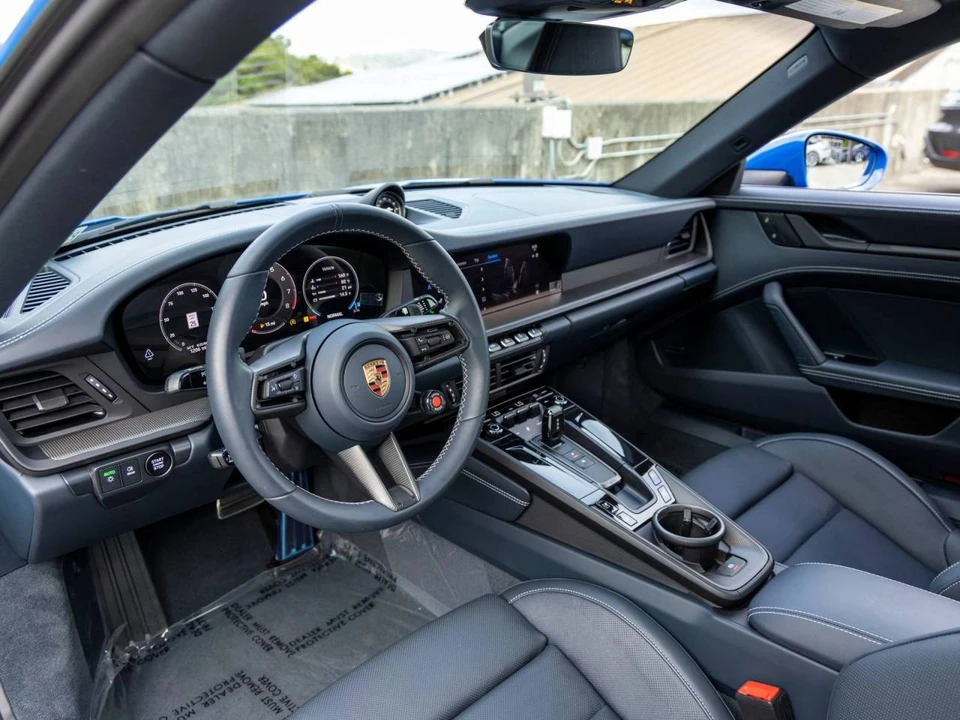 2025 Porsche 992 Carrera S - Image 4 of 5
