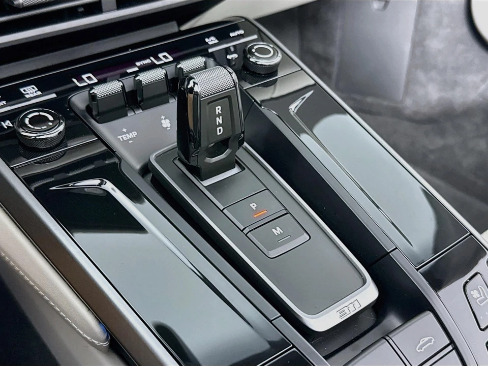 2025 Porsche 992 Carrera S - Image 6 of 31