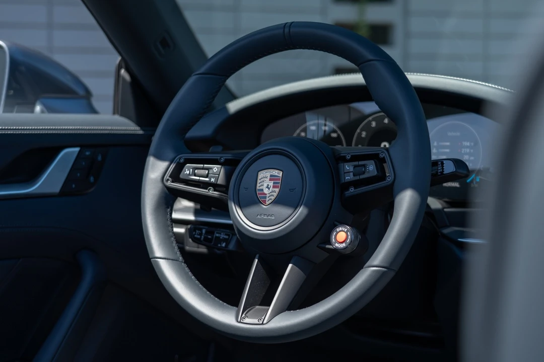 2025 Porsche 992 Carrera S - Image 5 of 12