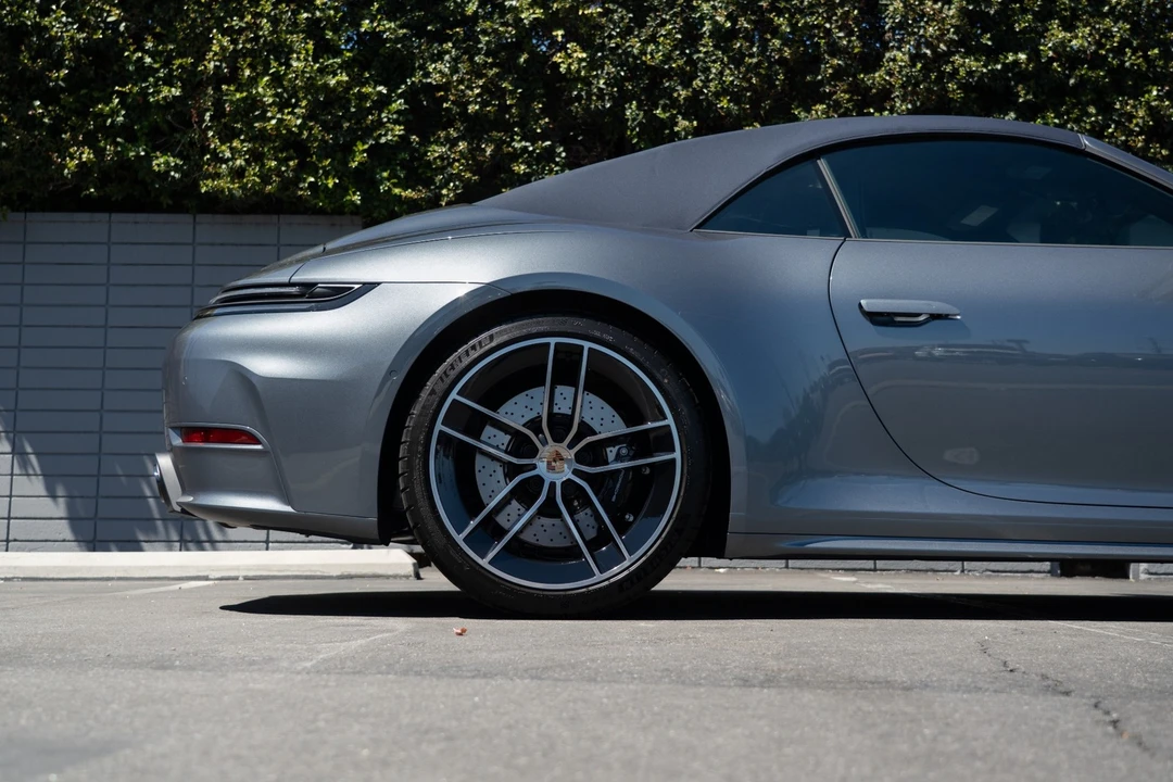 2025 Porsche 992 Carrera S - Image 10 of 12