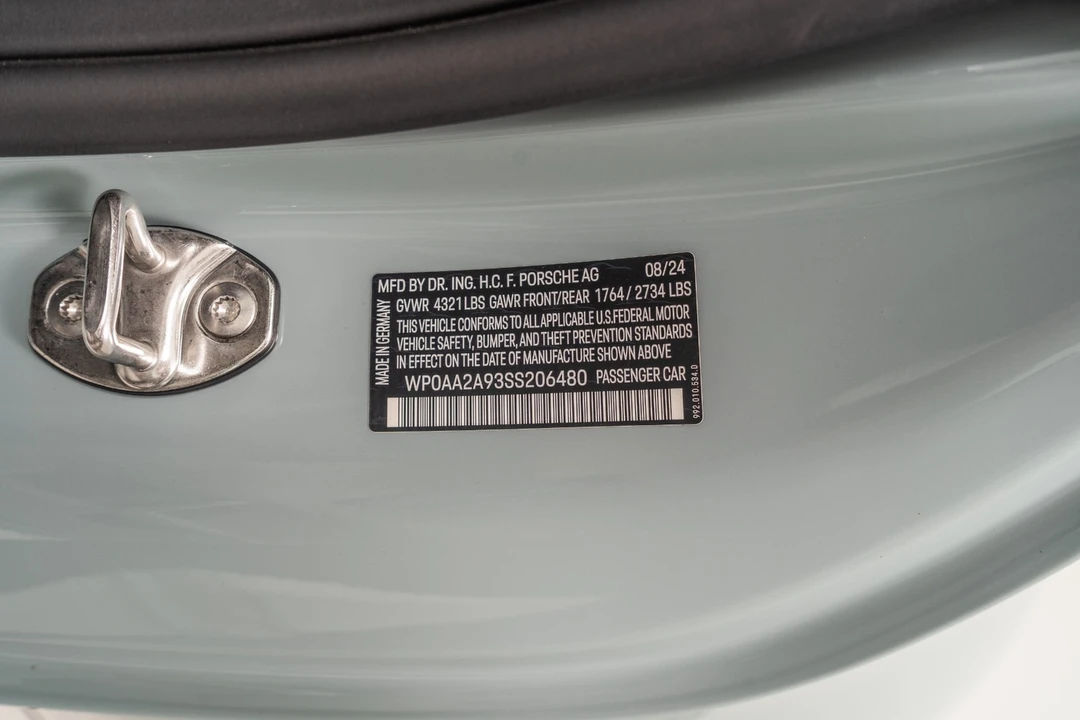 2025 Porsche 992 Carrera - Image 20 of 21