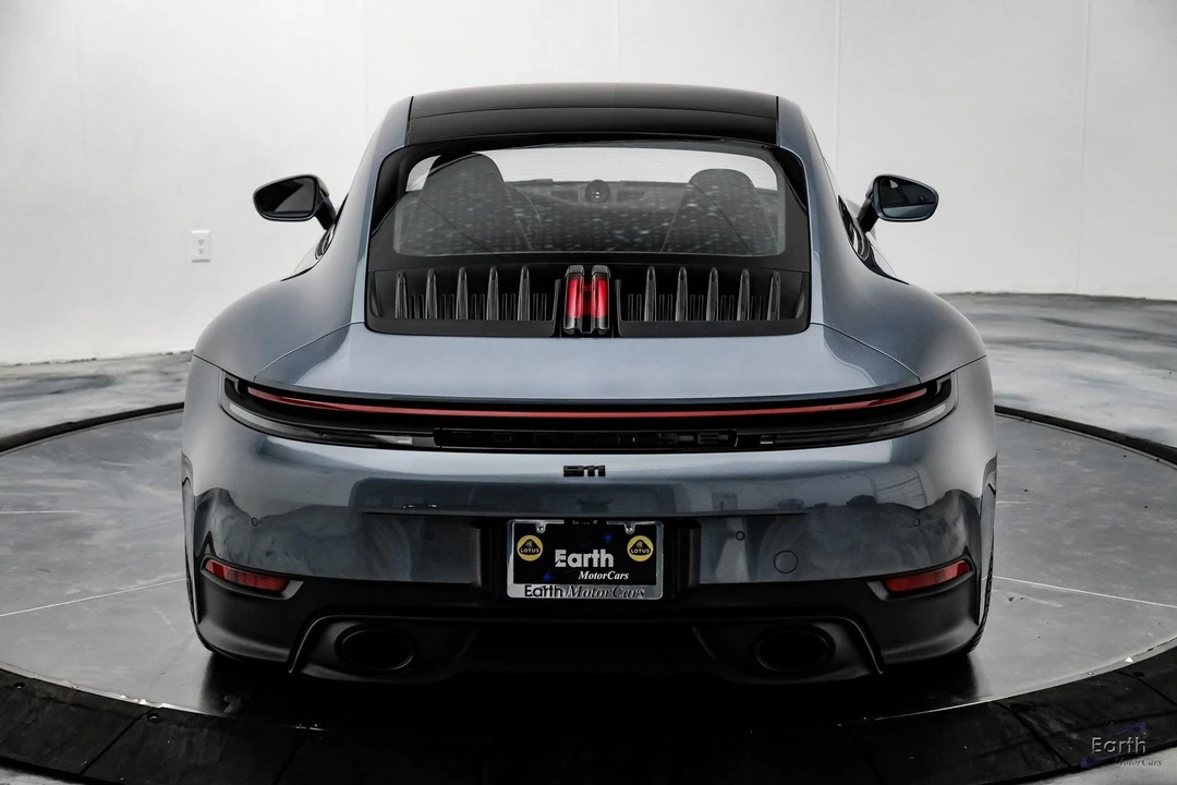 2025 Porsche 992 Carrera - Image 16 of 21