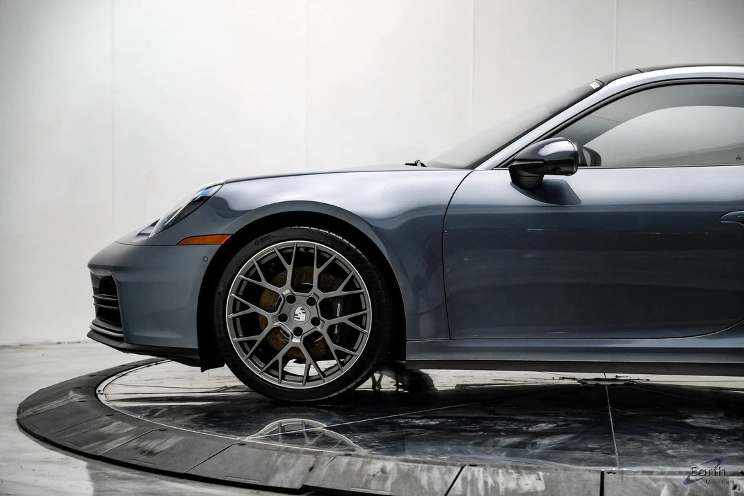 2025 Porsche 992 Carrera - Image 10 of 21