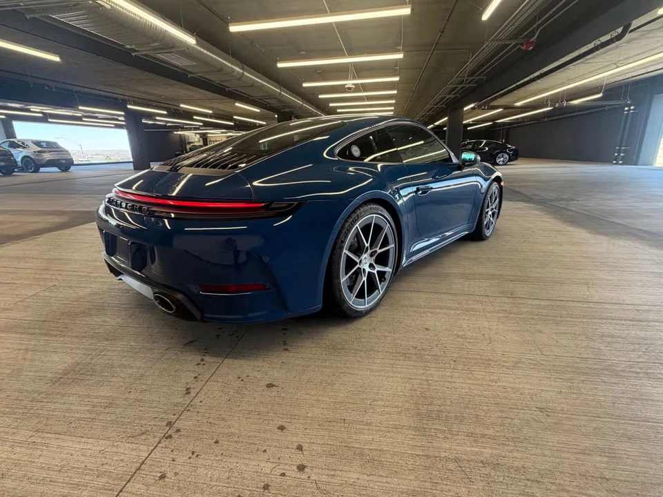 2025 Porsche 992 Carrera T - Image 28 of 31