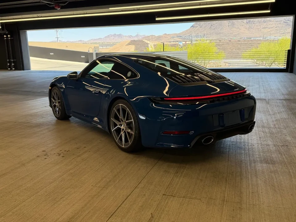 2025 Porsche 992 Carrera T - Image 24 of 31