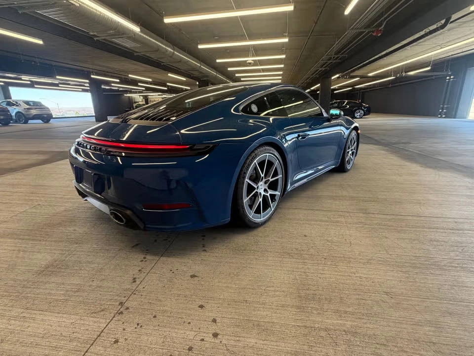 2025 Porsche 992 Carrera T - Image 27 of 31