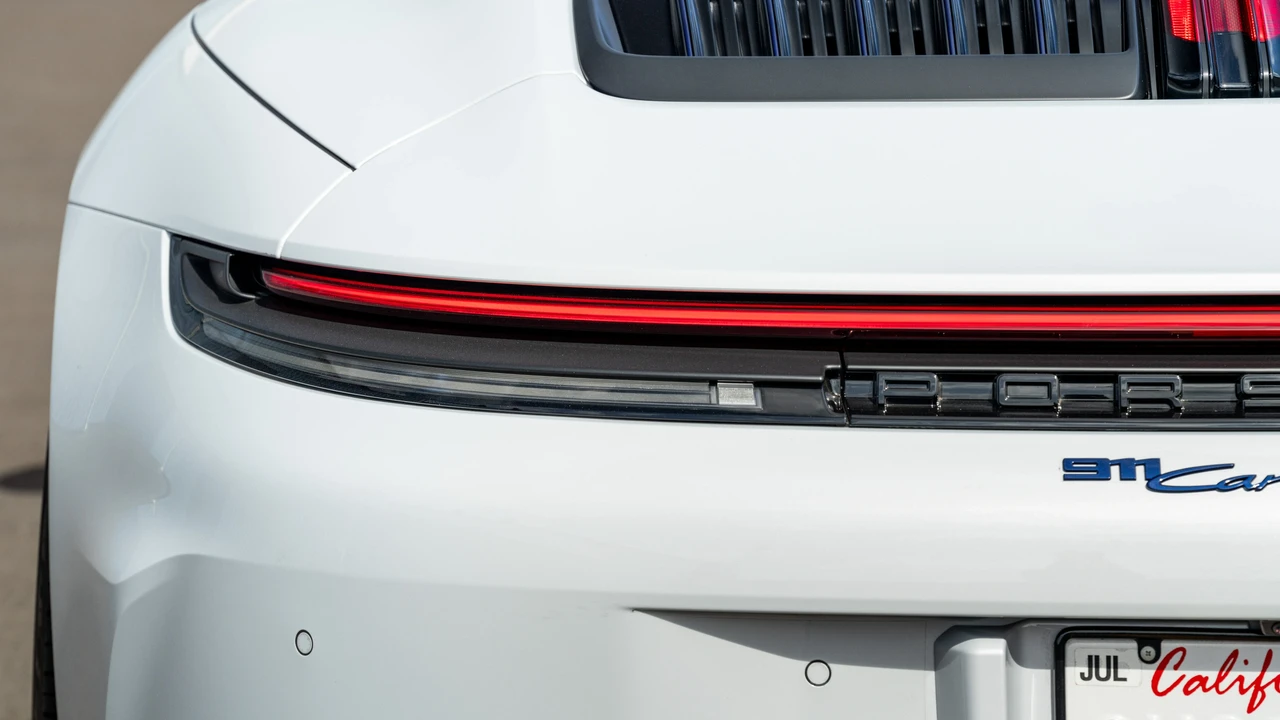 2025 Porsche 992 Carrera T - Image 31 of 31