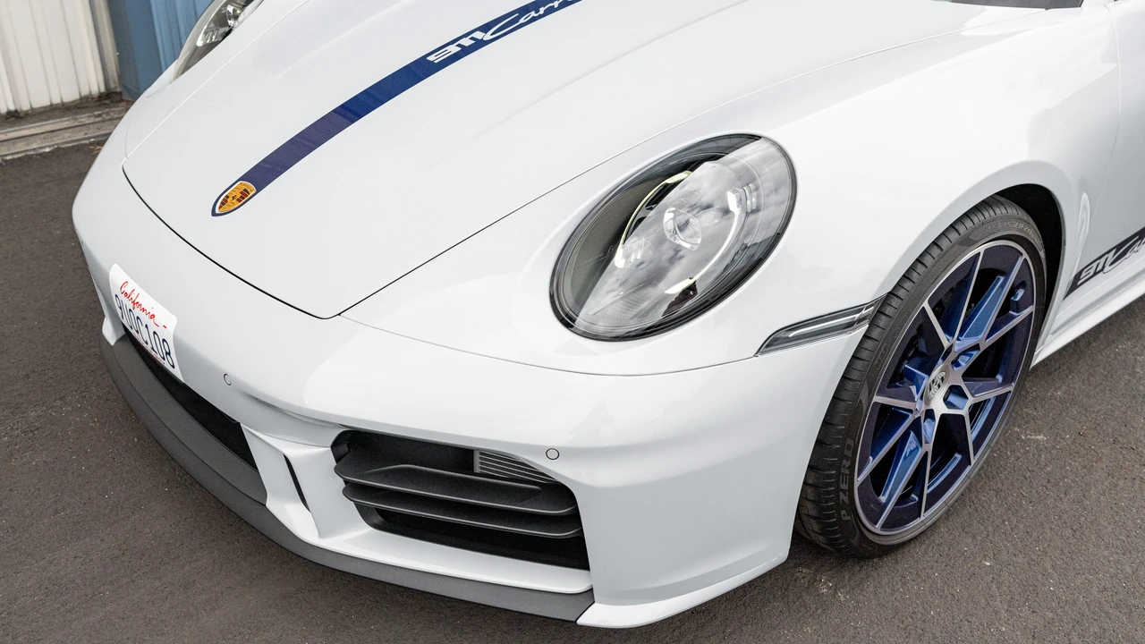 2025 Porsche 992 Carrera T - Image 30 of 31