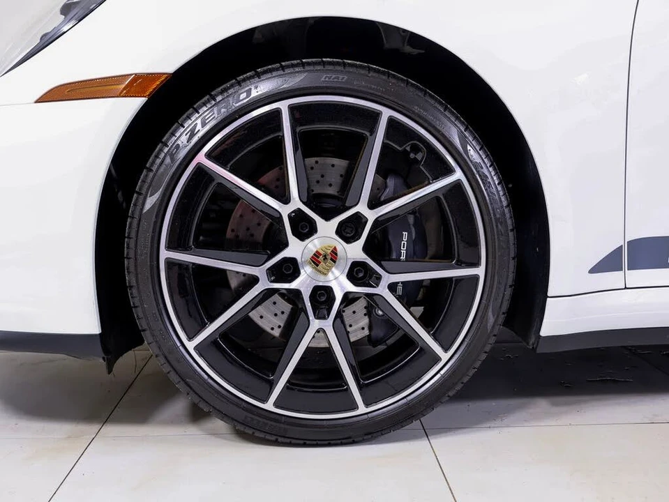 2025 Porsche 992 Carrera T - Image 30 of 31