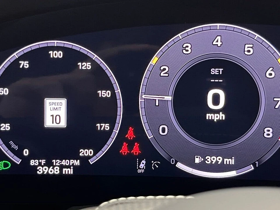 2025 Porsche 992 Carrera T - Image 11 of 31