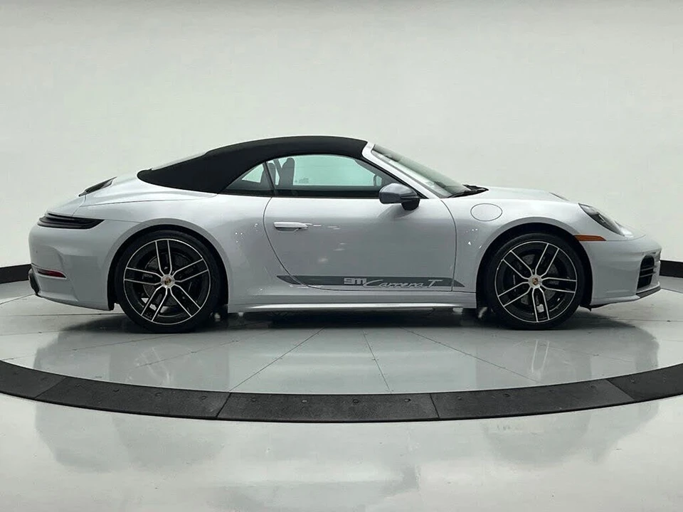2025 Porsche 992 Carrera T - Image 6 of 31