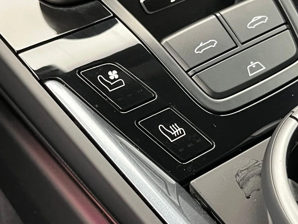 2025 Porsche 992 Carrera T - Image 19 of 31