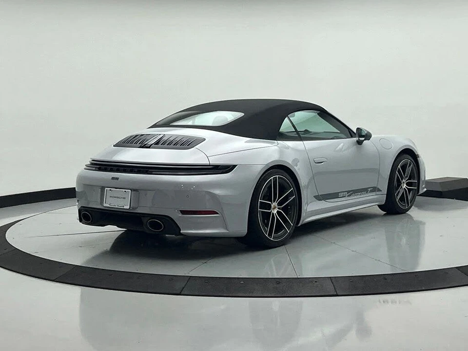 2025 Porsche 992 Carrera T - Image 9 of 31