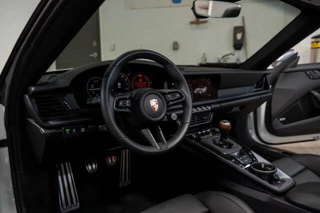 2025 Porsche 992 Carrera T - Image 20 of 25