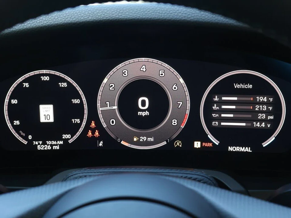 2025 Porsche 992 Carrera T - Image 19 of 31
