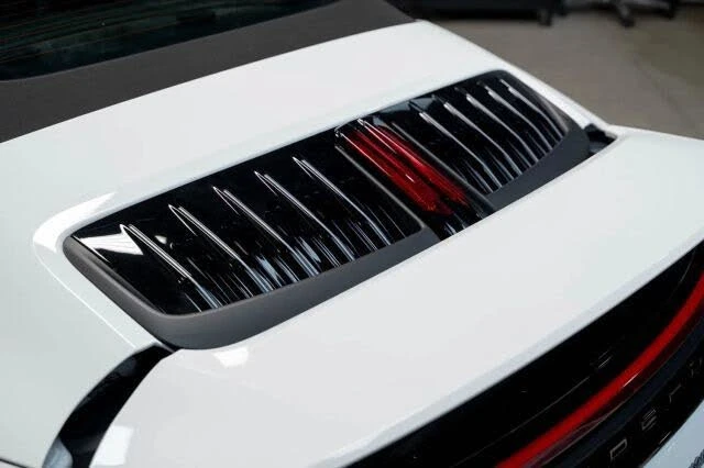 2025 Porsche 992 Carrera T - Image 11 of 25