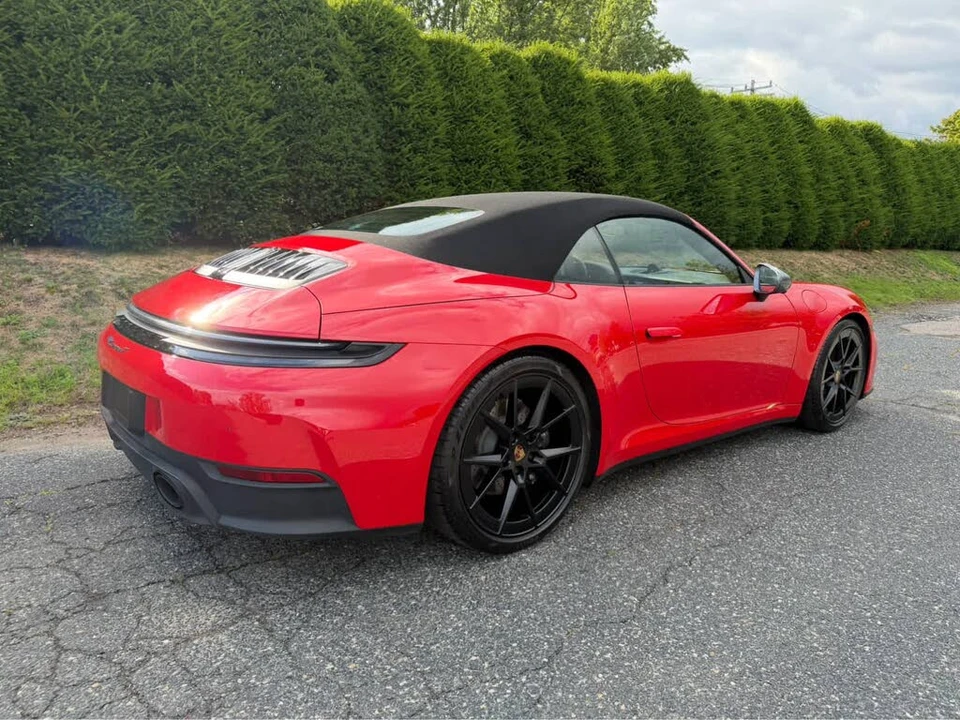 2025 Porsche 992 Carrera T - Image 6 of 31