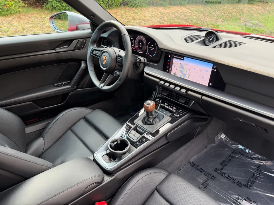 2025 Porsche 992 Carrera T - Image 25 of 31