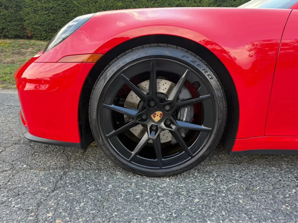 2025 Porsche 992 Carrera T - Image 13 of 31