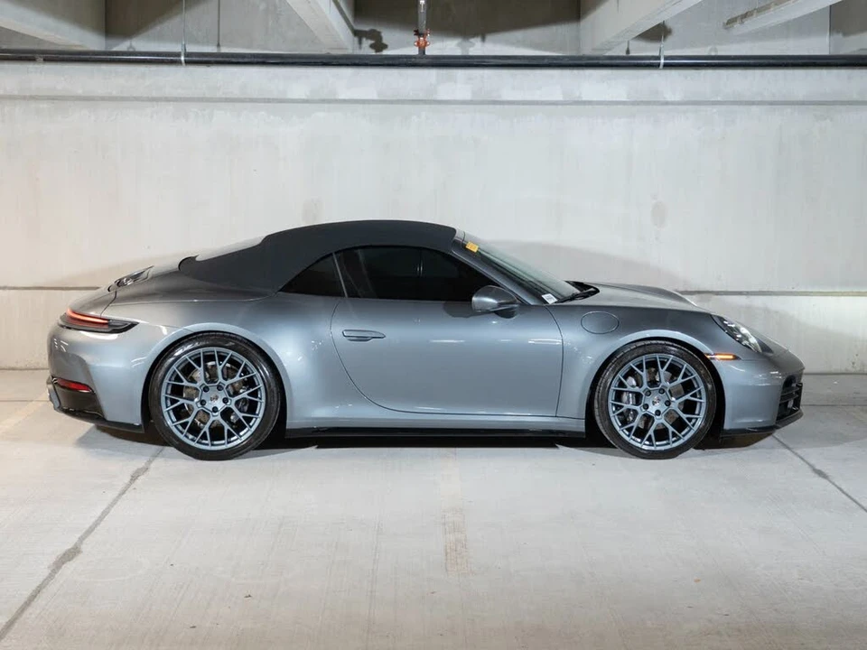 2025 Porsche 992 Carrera T - Image 8 of 26