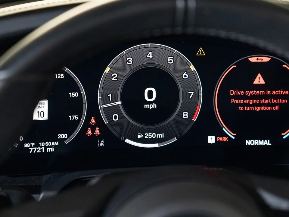 2025 Porsche 992 Carrera T - Image 18 of 26