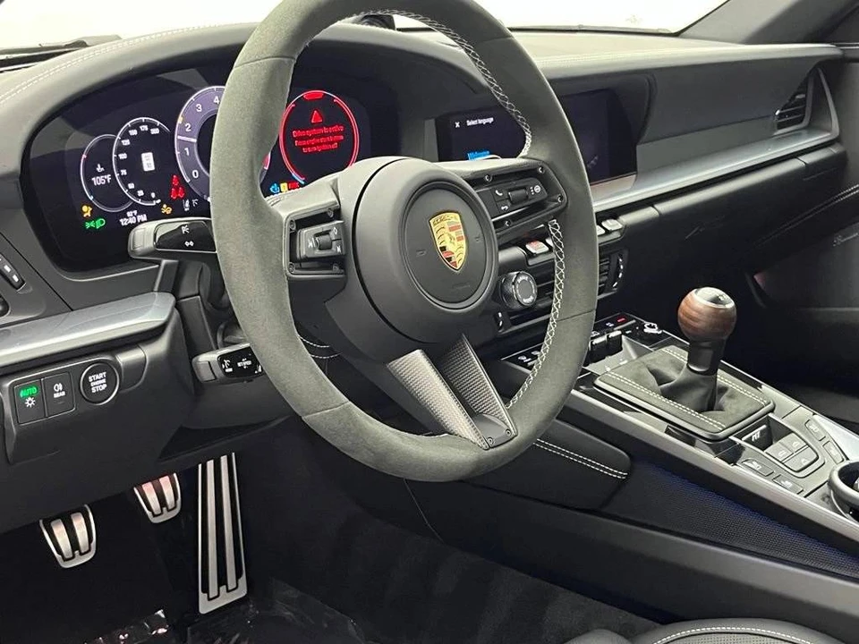 2025 Porsche 992 Carrera T - Image 4 of 5