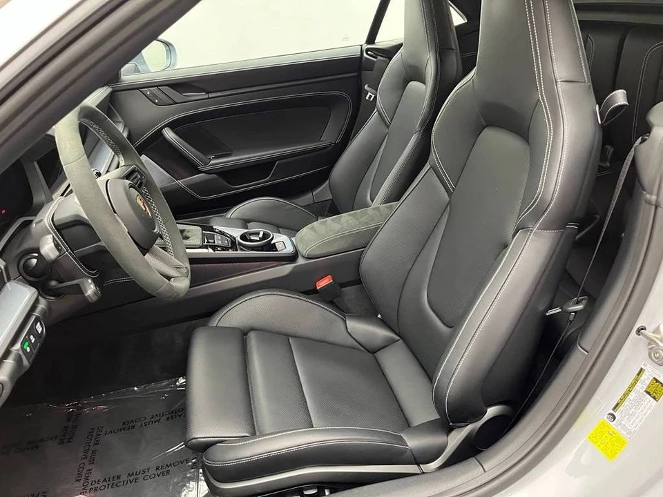 2025 Porsche 992 Carrera T - Image 5 of 5