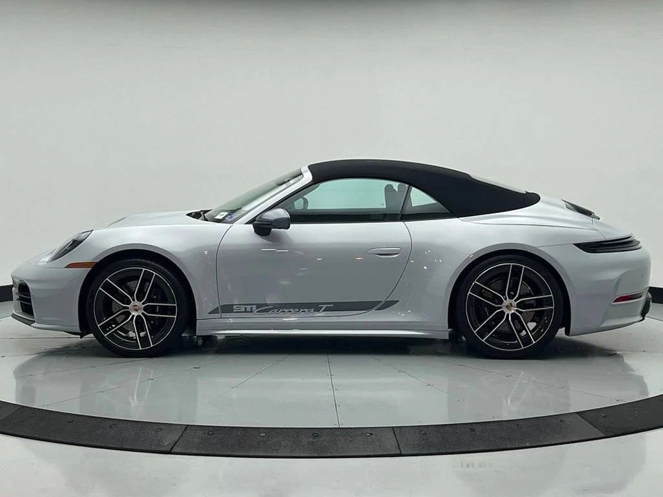 2025 Porsche 992 Carrera T - Image 2 of 5