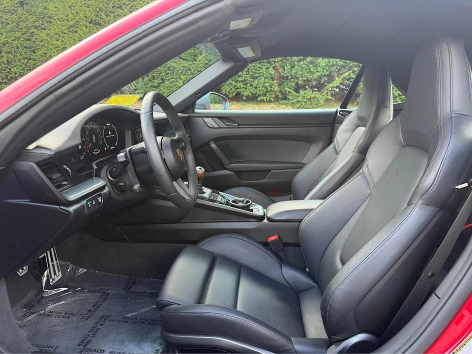 2025 Porsche 992 Carrera T - Image 4 of 5