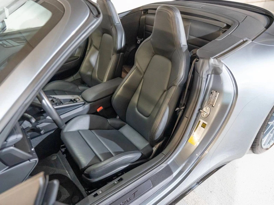 2025 Porsche 992 Carrera T - Image 5 of 5
