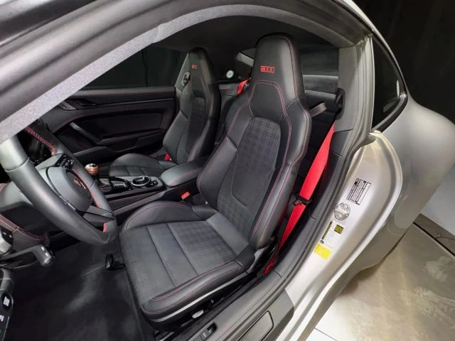 2025 Porsche 992 Carrera T - Image 16 of 21