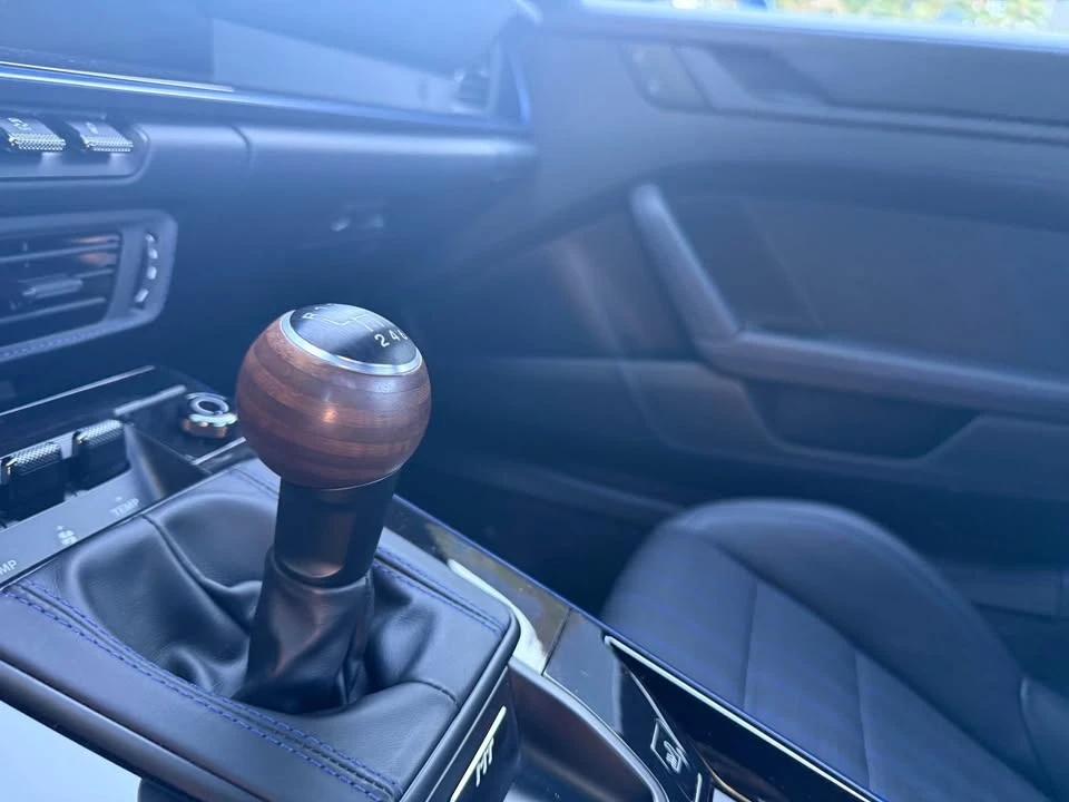 2025 Porsche 992 Carrera T - Image 8 of 14