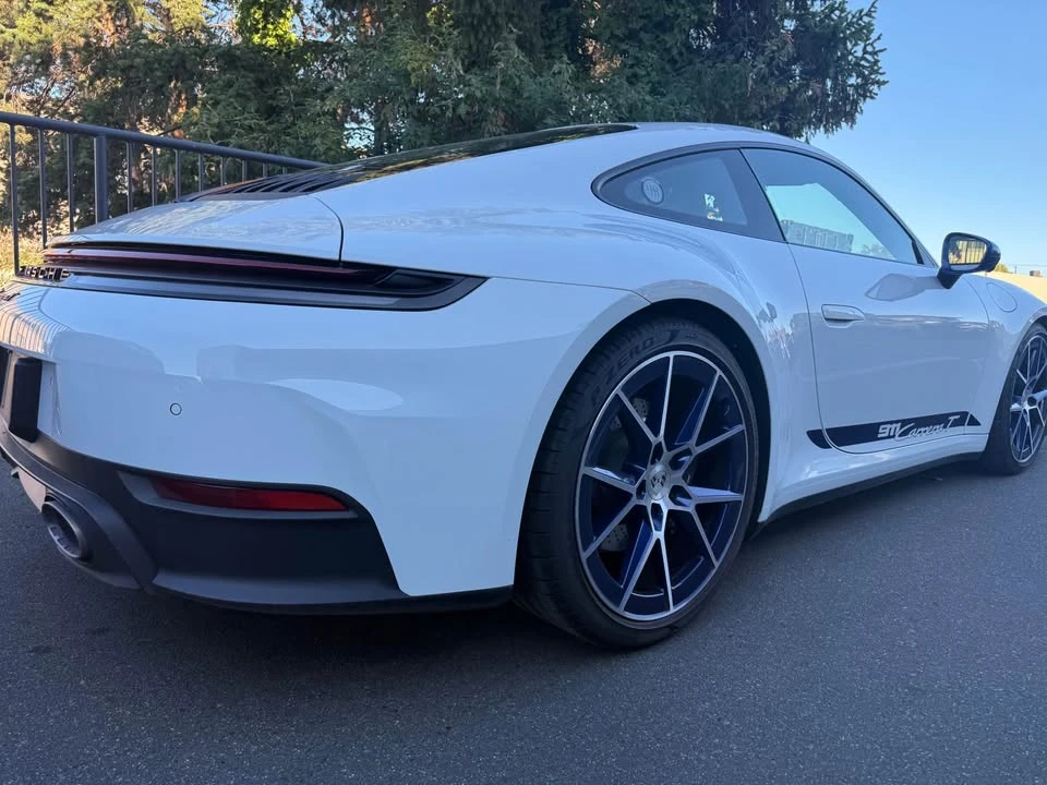2025 Porsche 992 Carrera T - Image 12 of 14