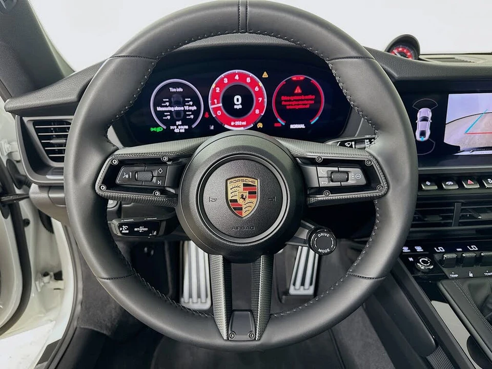 2025 Porsche 992 Carrera T - Image 19 of 31