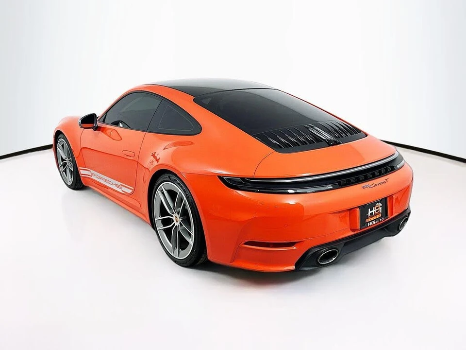 2025 Porsche 992 Carrera T - Image 8 of 18