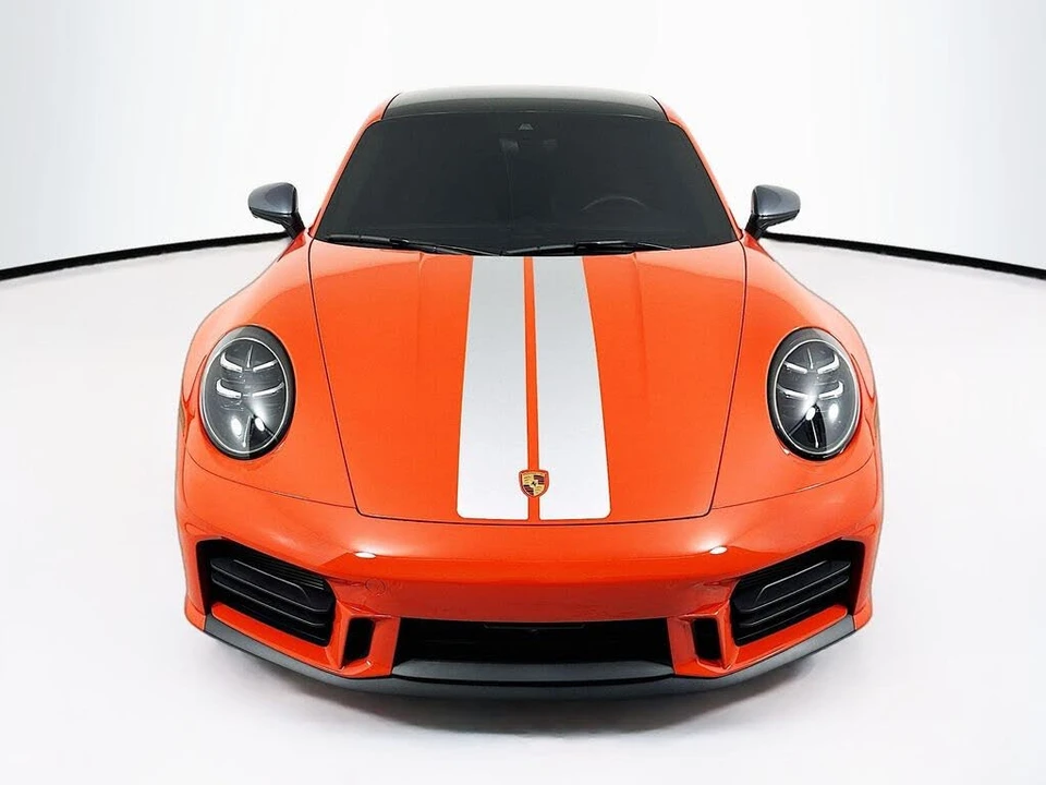 2025 Porsche 992 Carrera T - Image 3 of 18