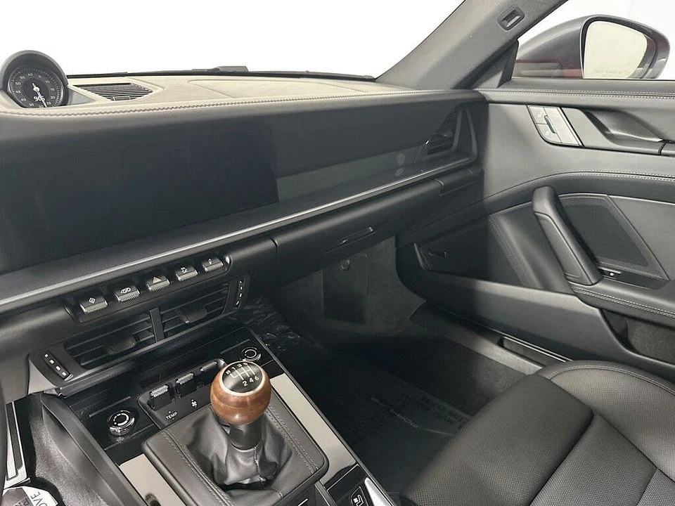 2025 Porsche 992 Carrera T - Image 16 of 18