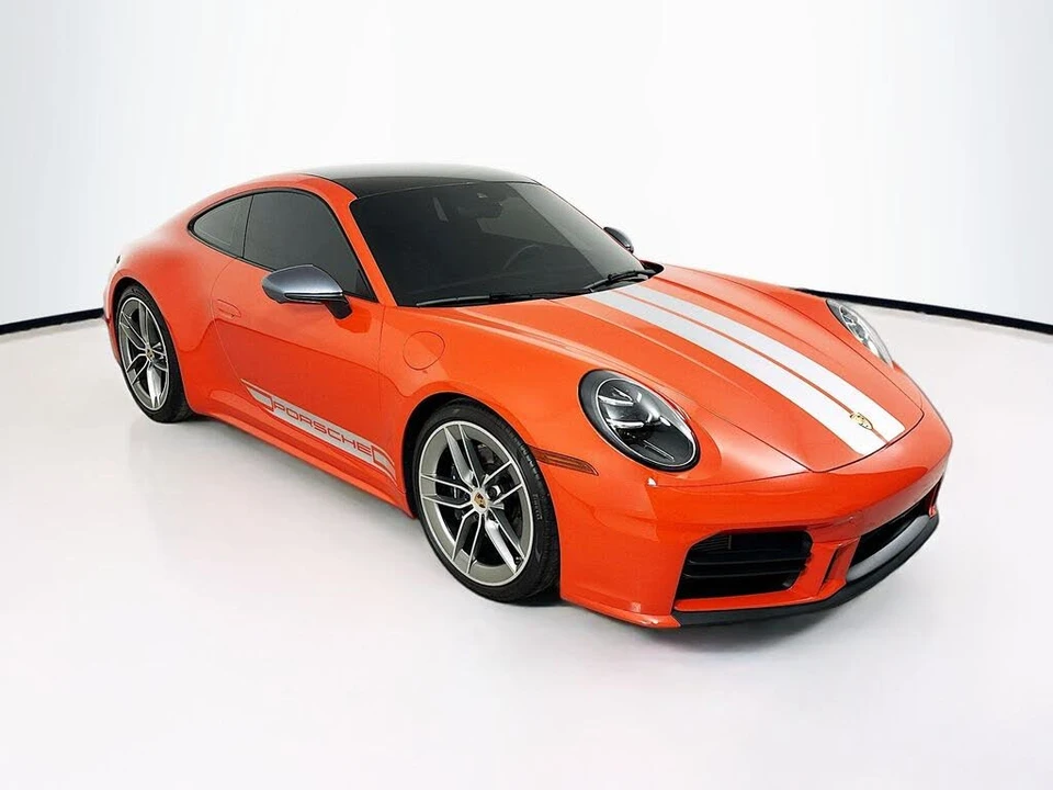2025 Porsche 992 Carrera T - Image 4 of 18