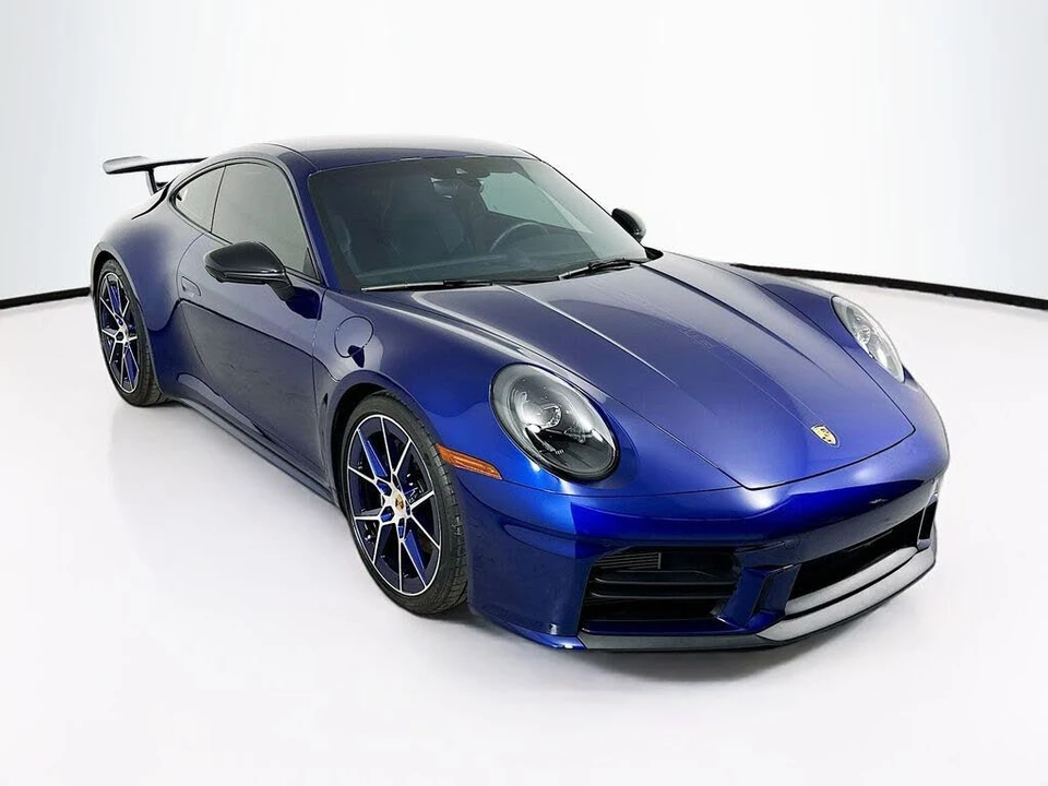 2025 Porsche 992 Carrera T - Image 4 of 18