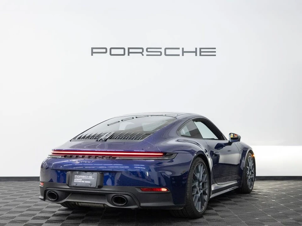 2025 Porsche 992 Carrera T - Image 7 of 31