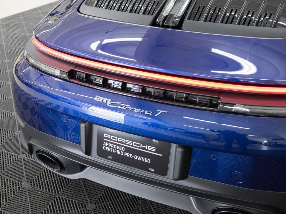 2025 Porsche 992 Carrera T - Image 13 of 31