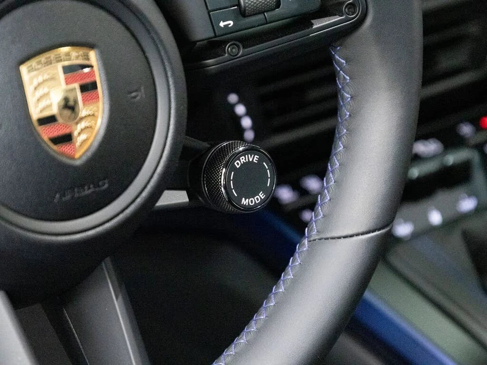 2025 Porsche 992 Carrera T - Image 25 of 31