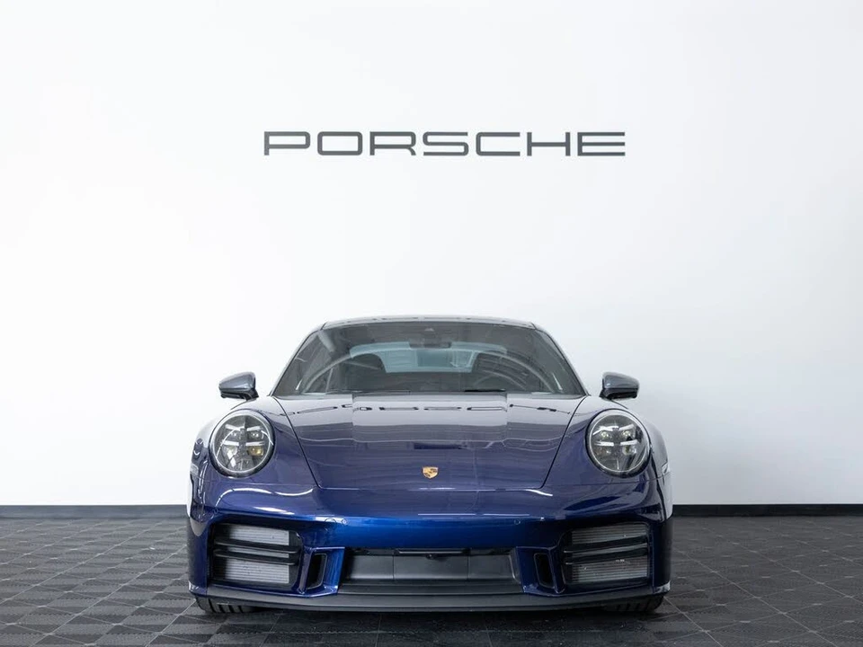 2025 Porsche 992 Carrera T - Image 10 of 31