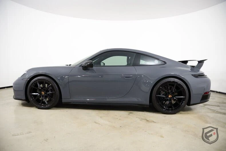 2025 Porsche 992 Carrera T - Image 6 of 31