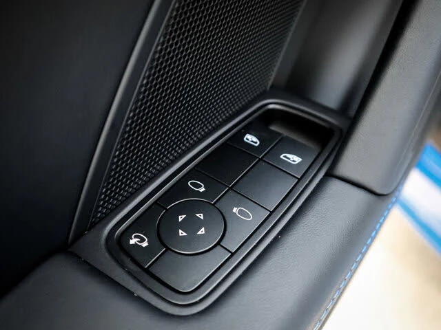 2025 Porsche 992 Carrera T - Image 15 of 31