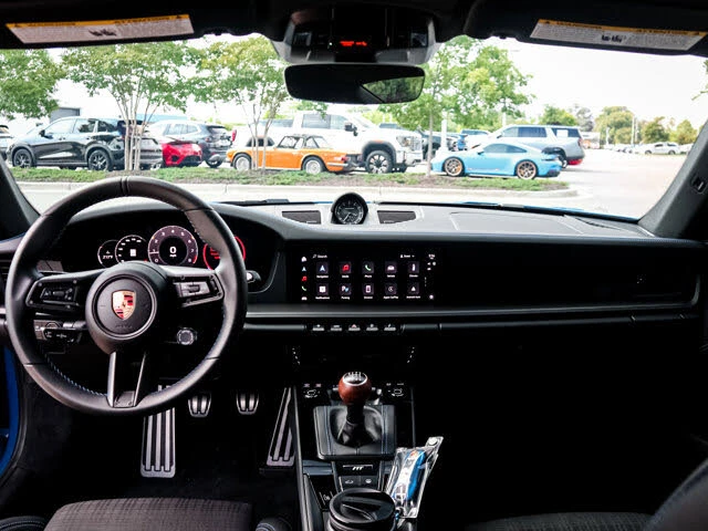 2025 Porsche 992 Carrera T - Image 29 of 31