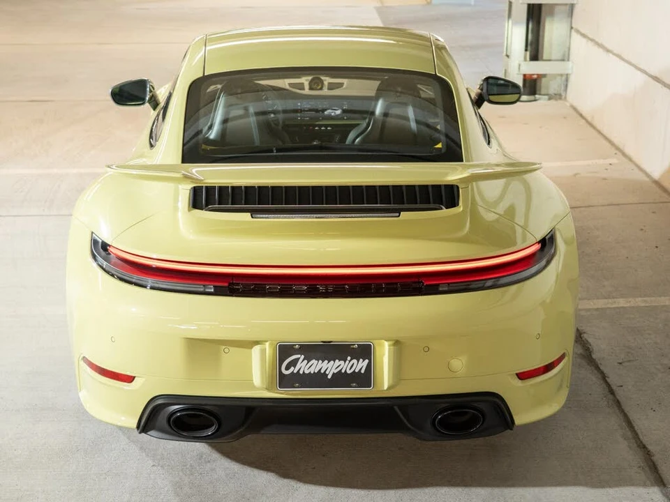 2025 Porsche 992 Carrera T - Image 11 of 28